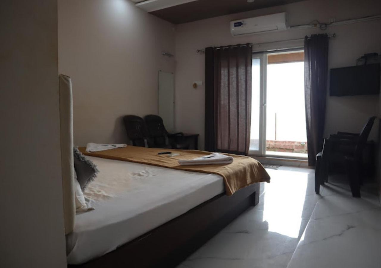 Sea King Beach Resort Ganpatipule Ngoại thất bức ảnh