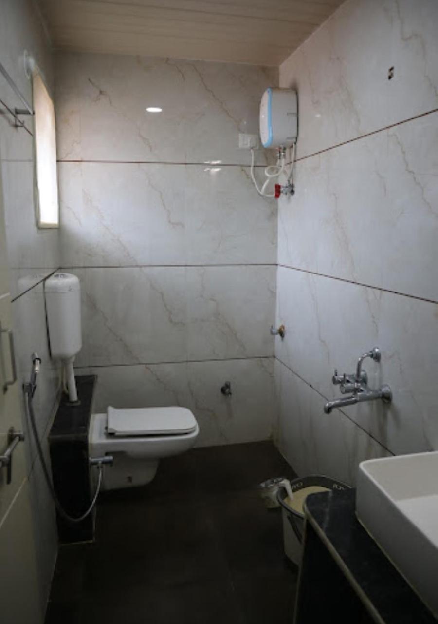 Sea King Beach Resort Ganpatipule Ngoại thất bức ảnh
