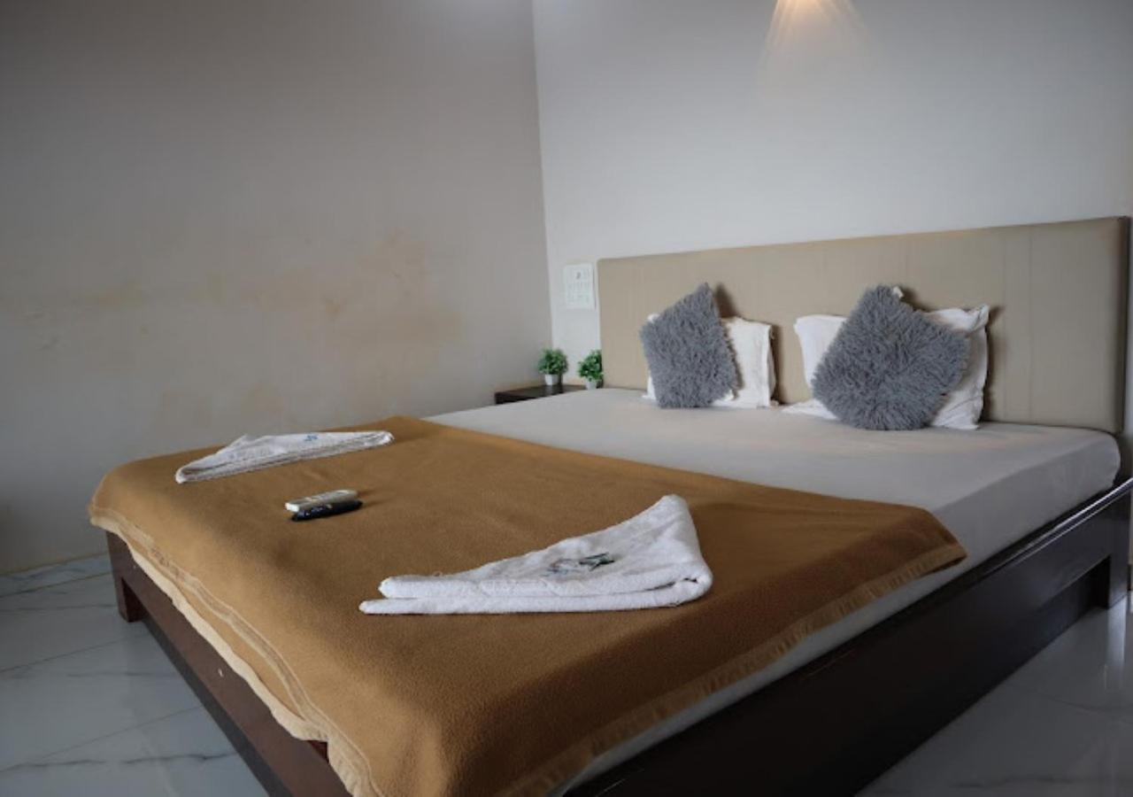 Sea King Beach Resort Ganpatipule Ngoại thất bức ảnh